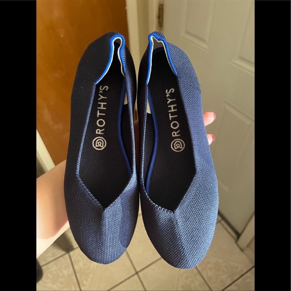 Rothy’s (not original-these are made in USA) flats size 9 Navy blue